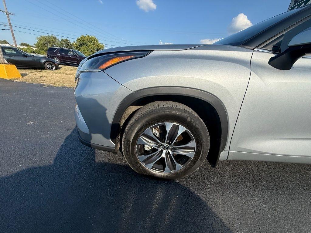 Toyota Highlander XLE Nav FWD V6 2021