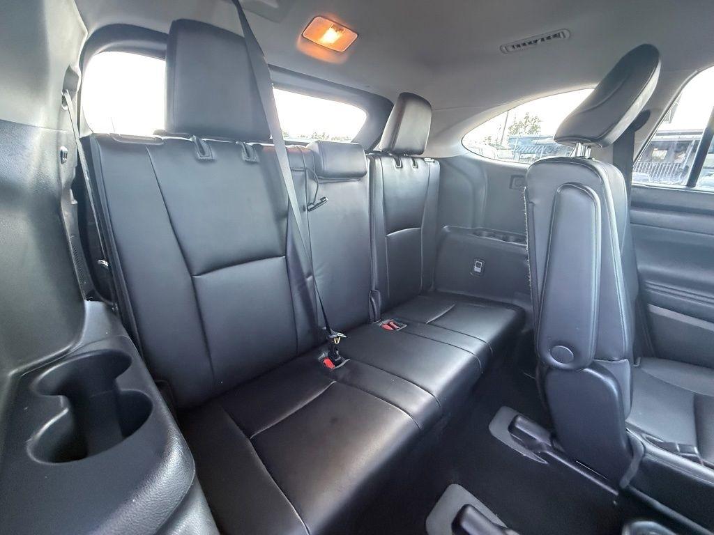 Toyota Highlander XLE Nav FWD V6 2021