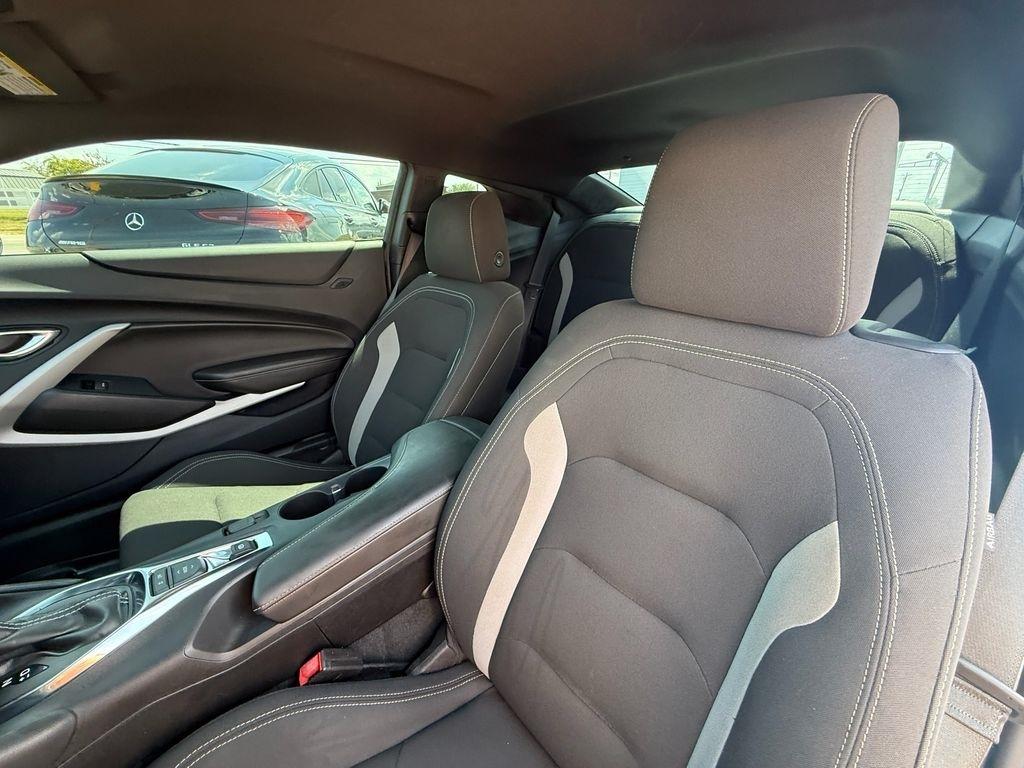 Chevrolet Camaro 1LT Coupe 2021