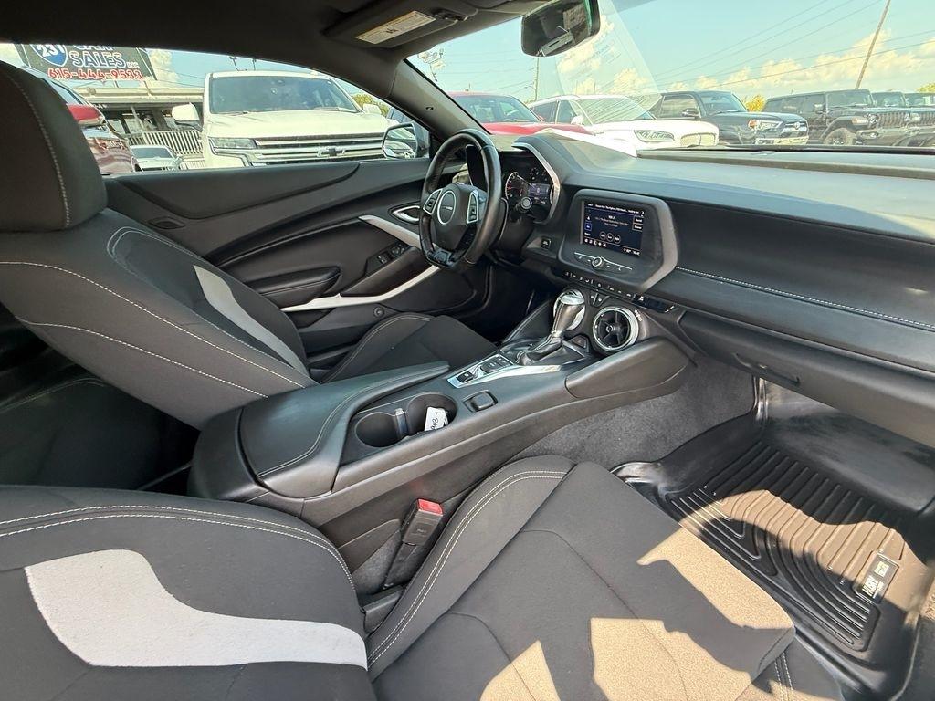 Chevrolet Camaro 1LT Coupe 2021