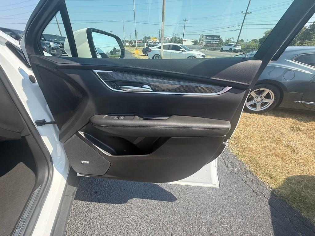 Cadillac XT5 Sport AWD 2022