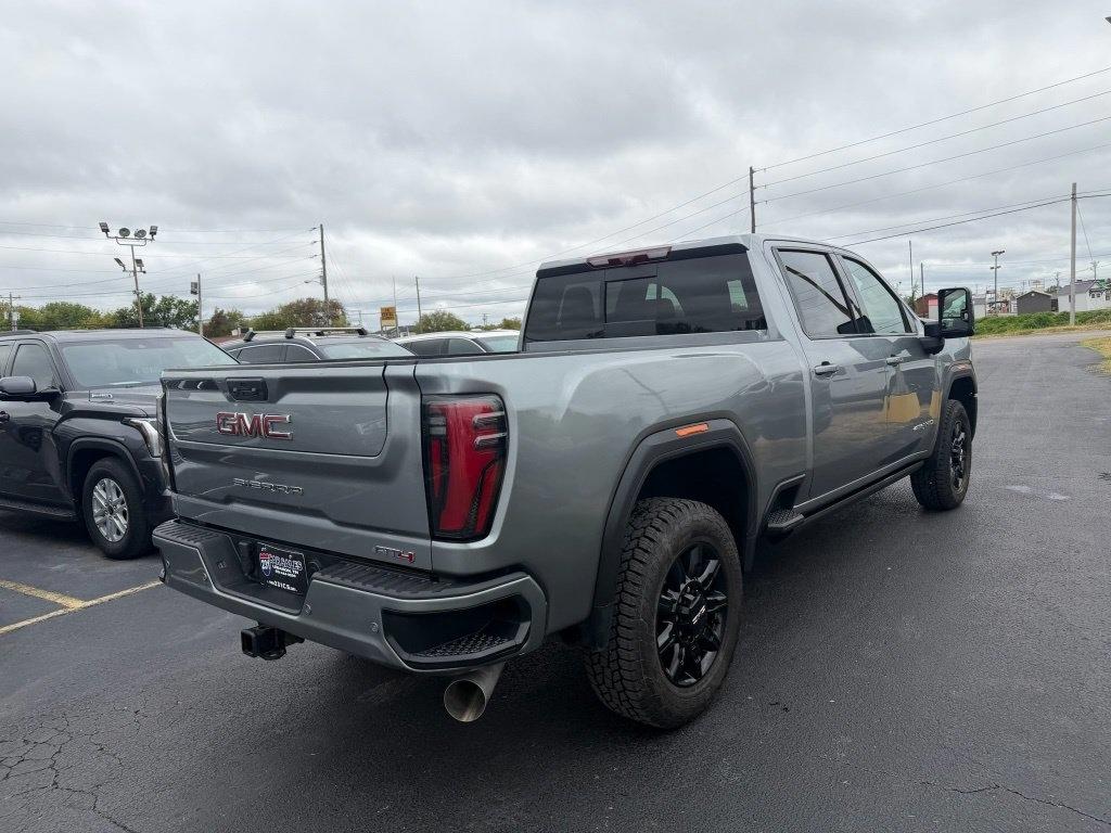 GMC Sierra 2500HD AT4 Crew Cab 4WD 2024