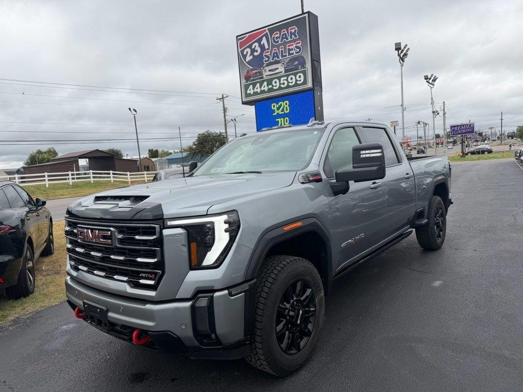 GMC Sierra 2500HD AT4 Crew Cab 4WD 2024