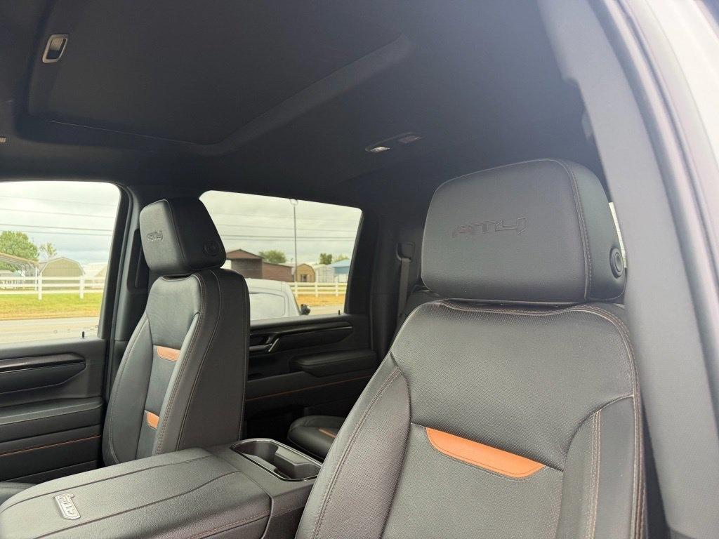 GMC Sierra 2500HD AT4 Crew Cab 4WD 2024
