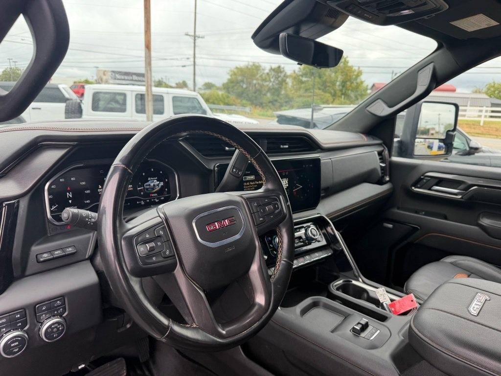 GMC Sierra 2500HD AT4 Crew Cab 4WD 2024
