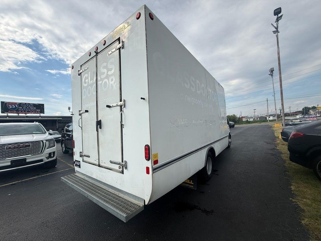 GMC Savana G3500 177 in. 2020