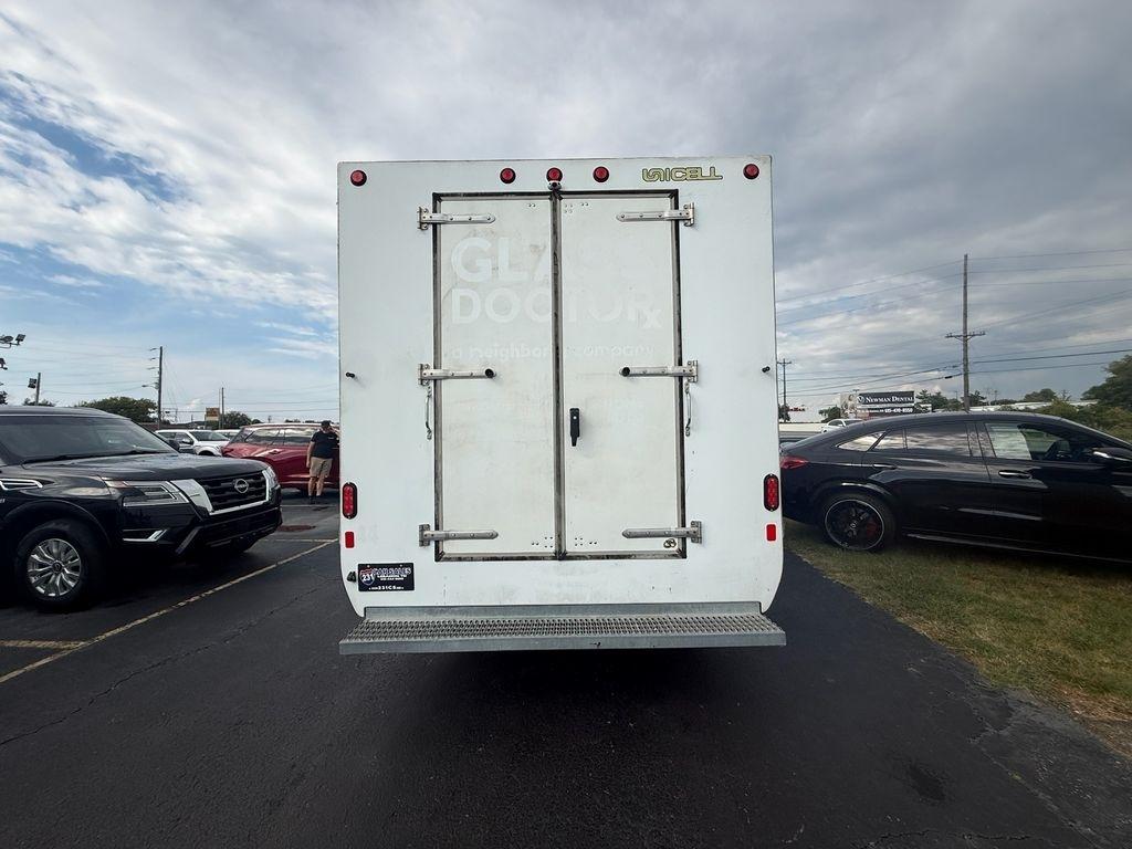 GMC Savana G3500 177 in. 2020