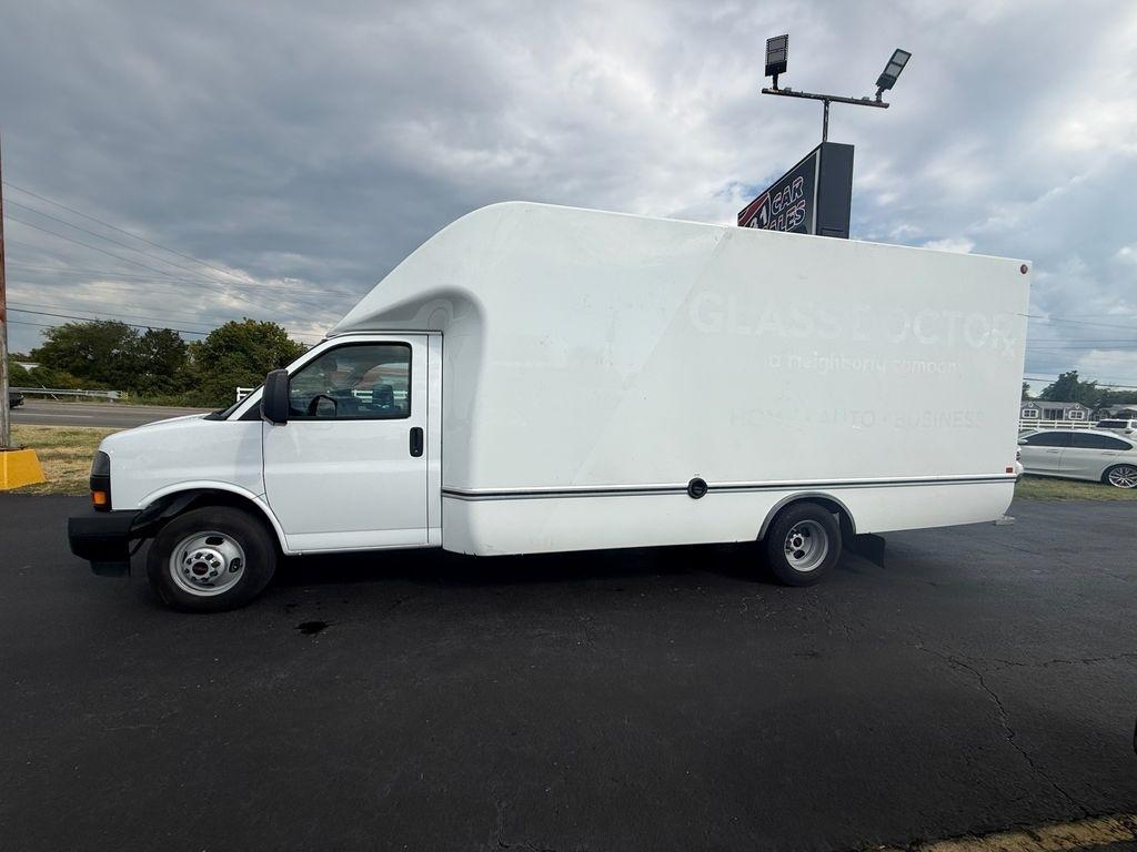 GMC Savana G3500 177 in. 2020