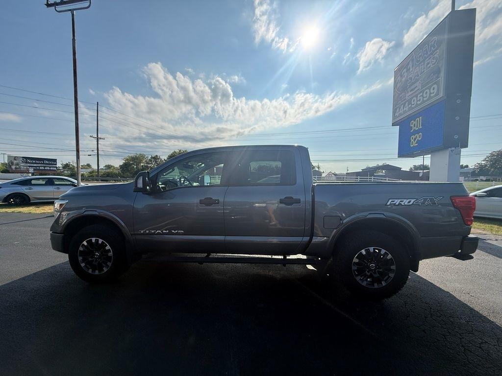 Nissan Titan PRO-4X Crew Cab 4WD 2019