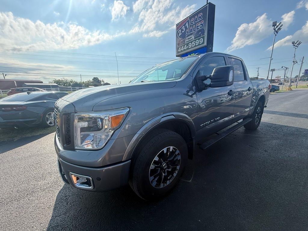 Nissan Titan PRO-4X Crew Cab 4WD 2019