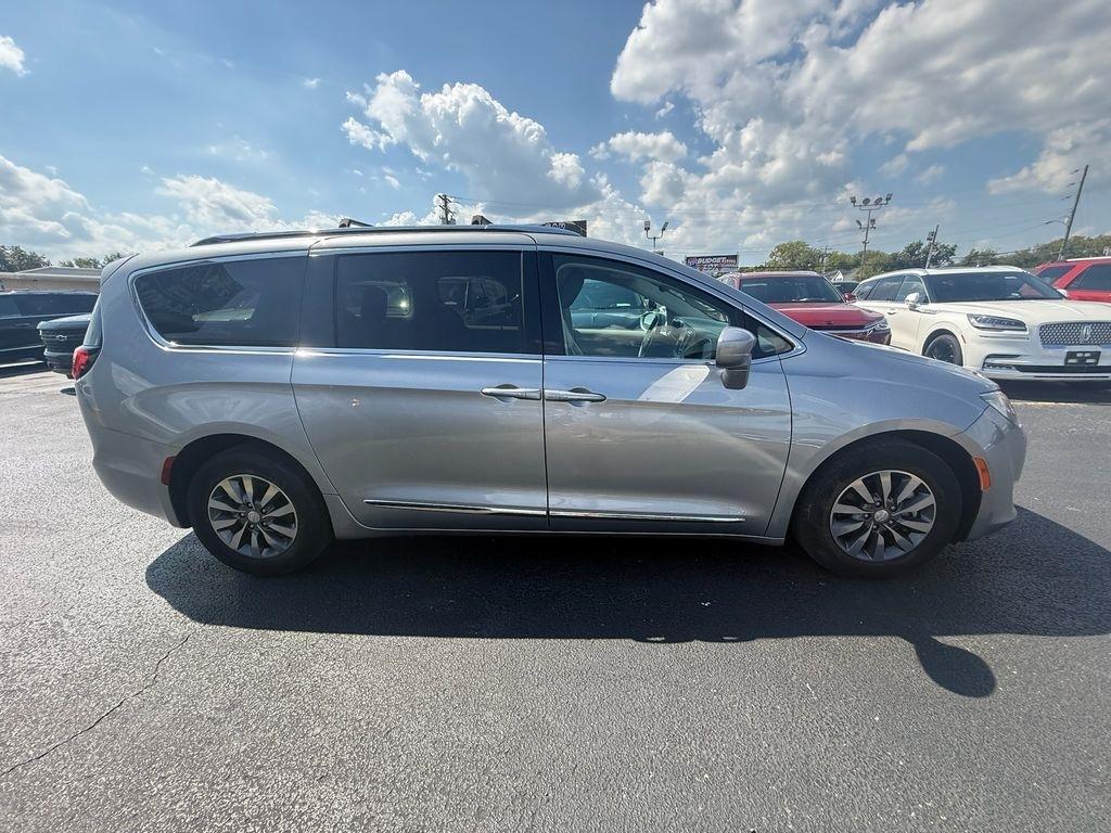 Chrysler Pacifica Touring-L Plus 2020