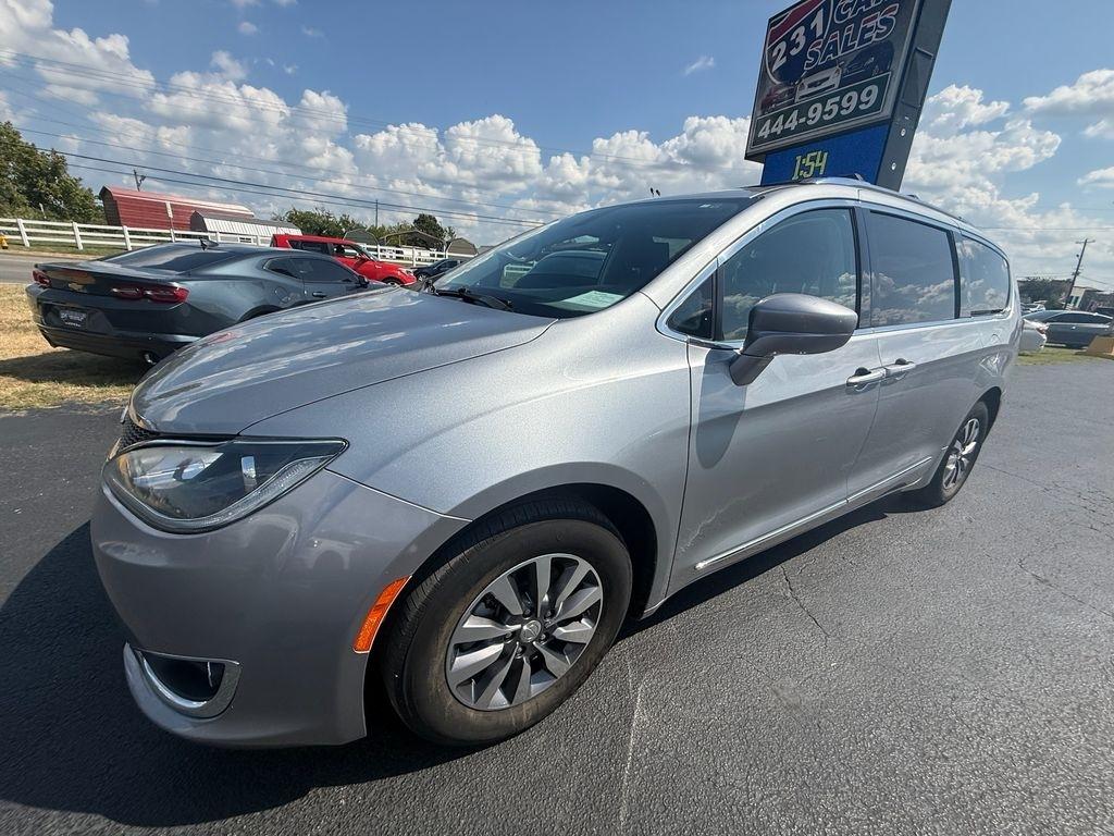 Chrysler Pacifica Touring-L Plus 2020