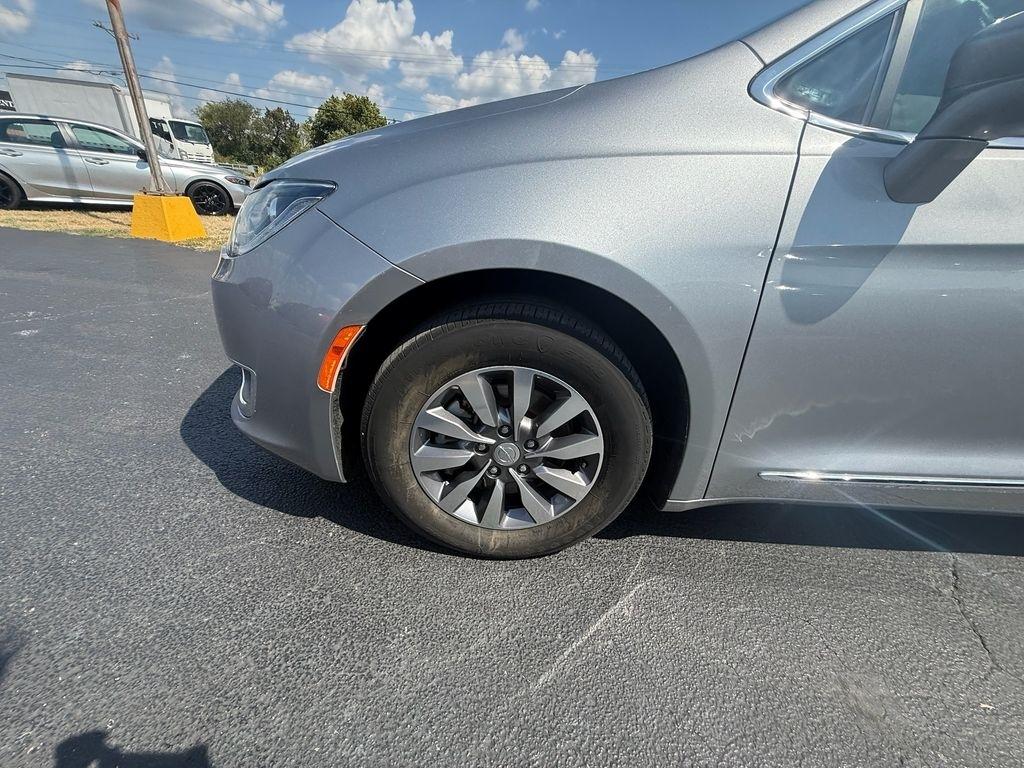 Chrysler Pacifica Touring-L Plus 2020