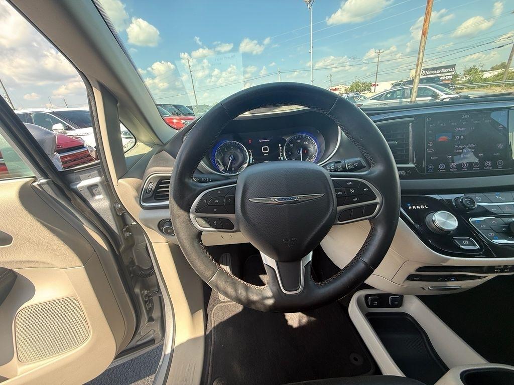 Chrysler Pacifica Touring-L Plus 2020