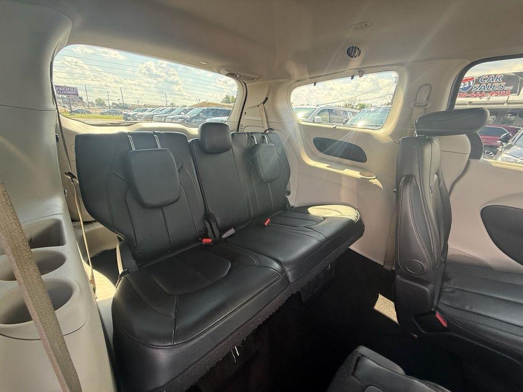 Chrysler Pacifica Touring-L Plus 2020