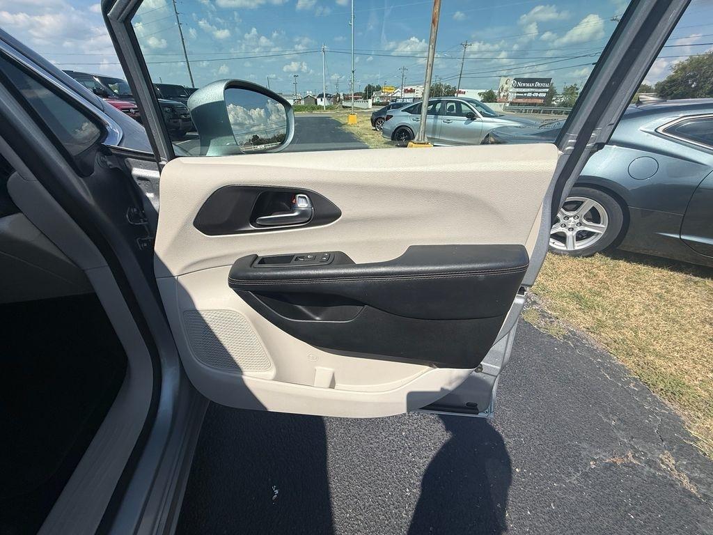 Chrysler Pacifica Touring-L Plus 2020