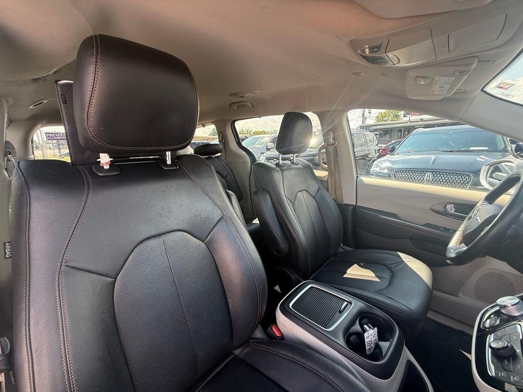 Chrysler Pacifica Touring-L Plus 2020