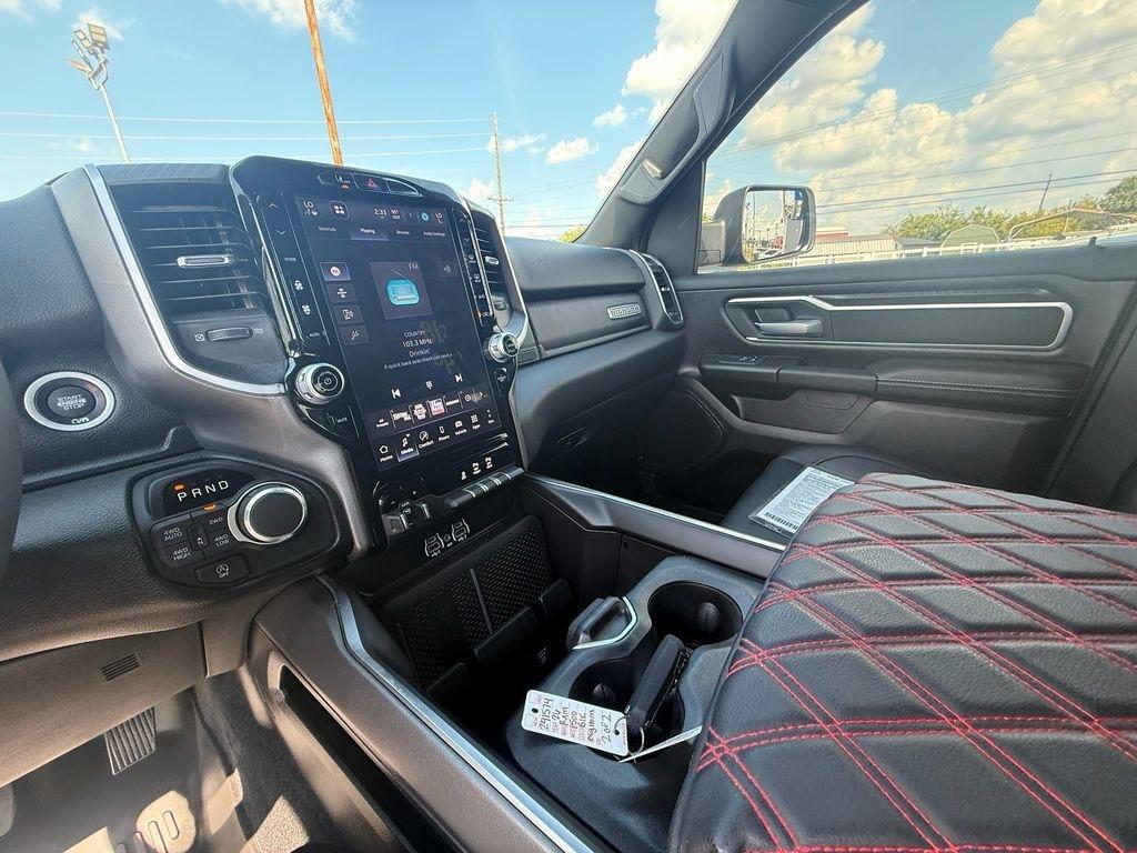 RAM 1500 Big Horn Crew Cab SWB 4WD 2026