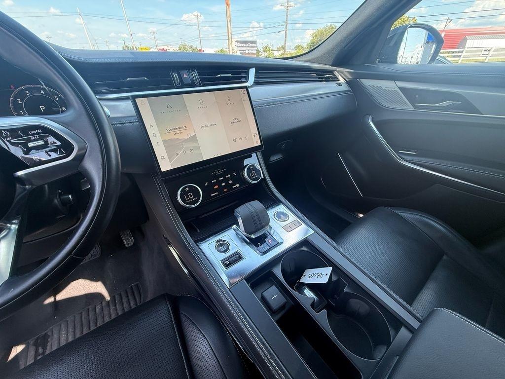 Jaguar F-Pace P250 R-Dynamic S 2025