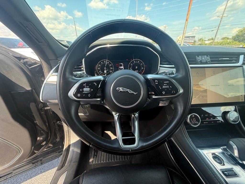 Jaguar F-Pace P250 R-Dynamic S 2025