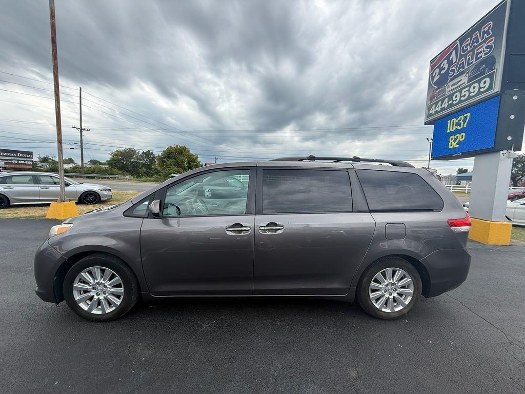 Toyota Sienna XLE FWD 8-Passenger V6 2014