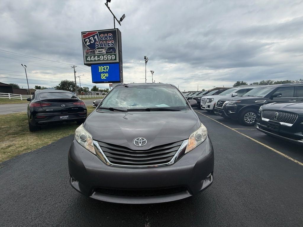 Toyota Sienna XLE FWD 8-Passenger V6 2014