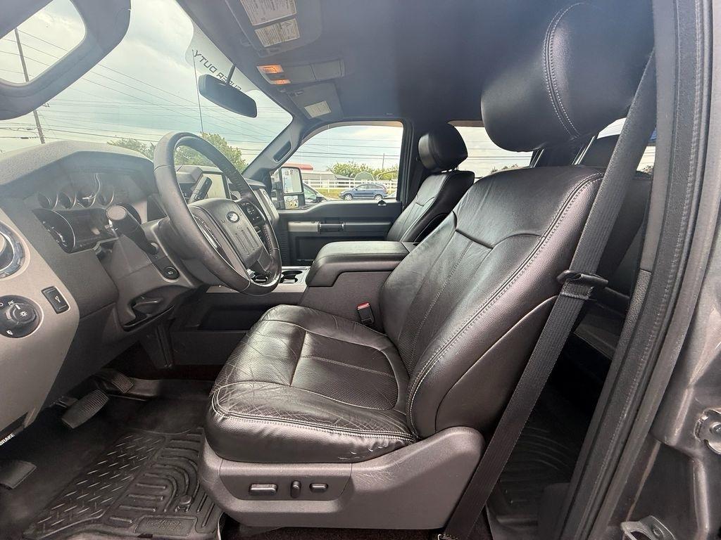 Ford F-250 SD Lariat Crew Cab 2WD 2013