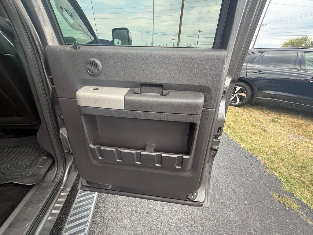 Ford F-250 SD Lariat Crew Cab 2WD 2013