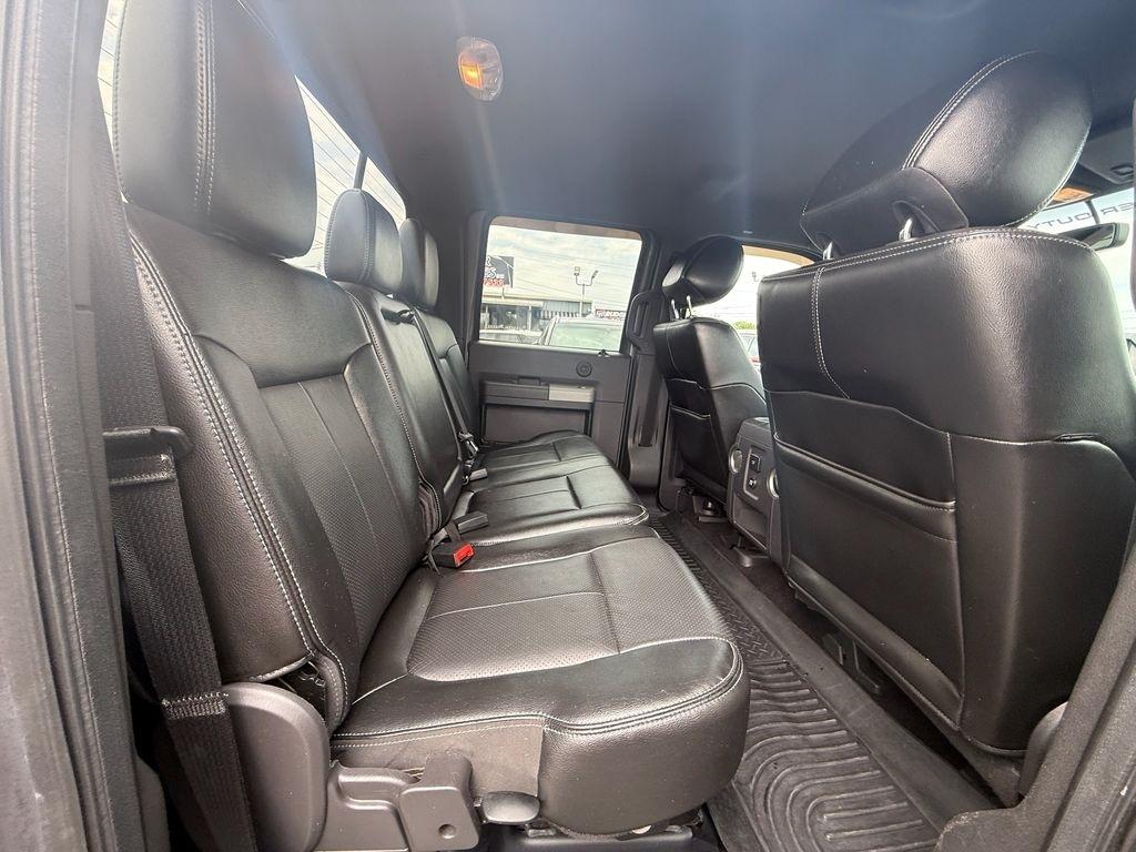 Ford F-250 SD Lariat Crew Cab 2WD 2013
