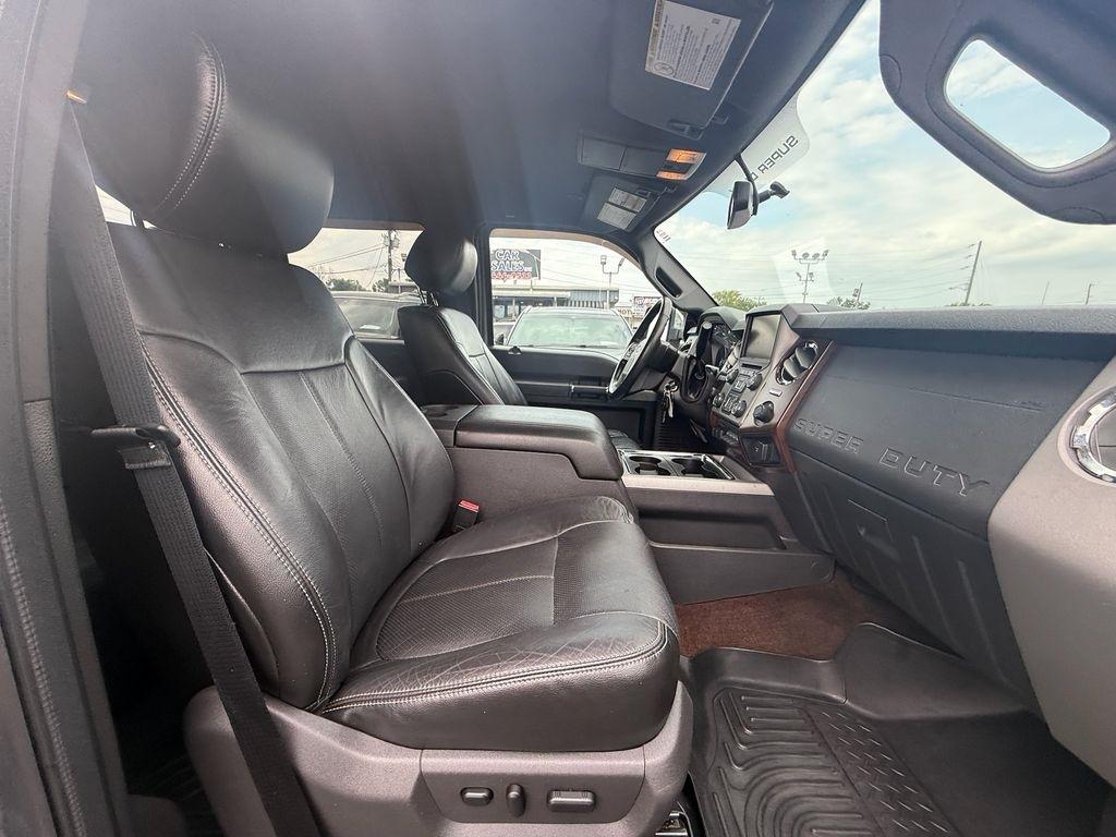 Ford F-250 SD Lariat Crew Cab 2WD 2013