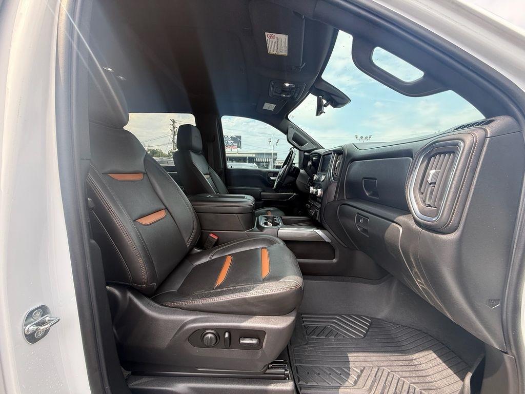 GMC Sierra 2500HD AT4 Crew Cab 4WD 2020
