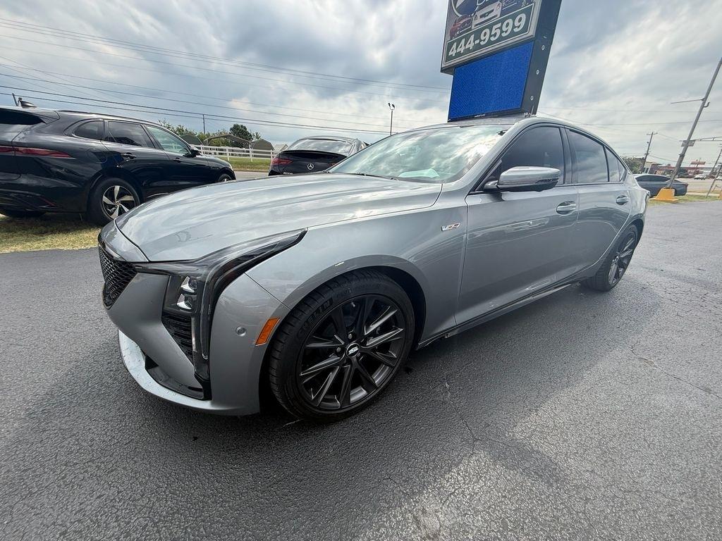 Cadillac CT5 V 2026