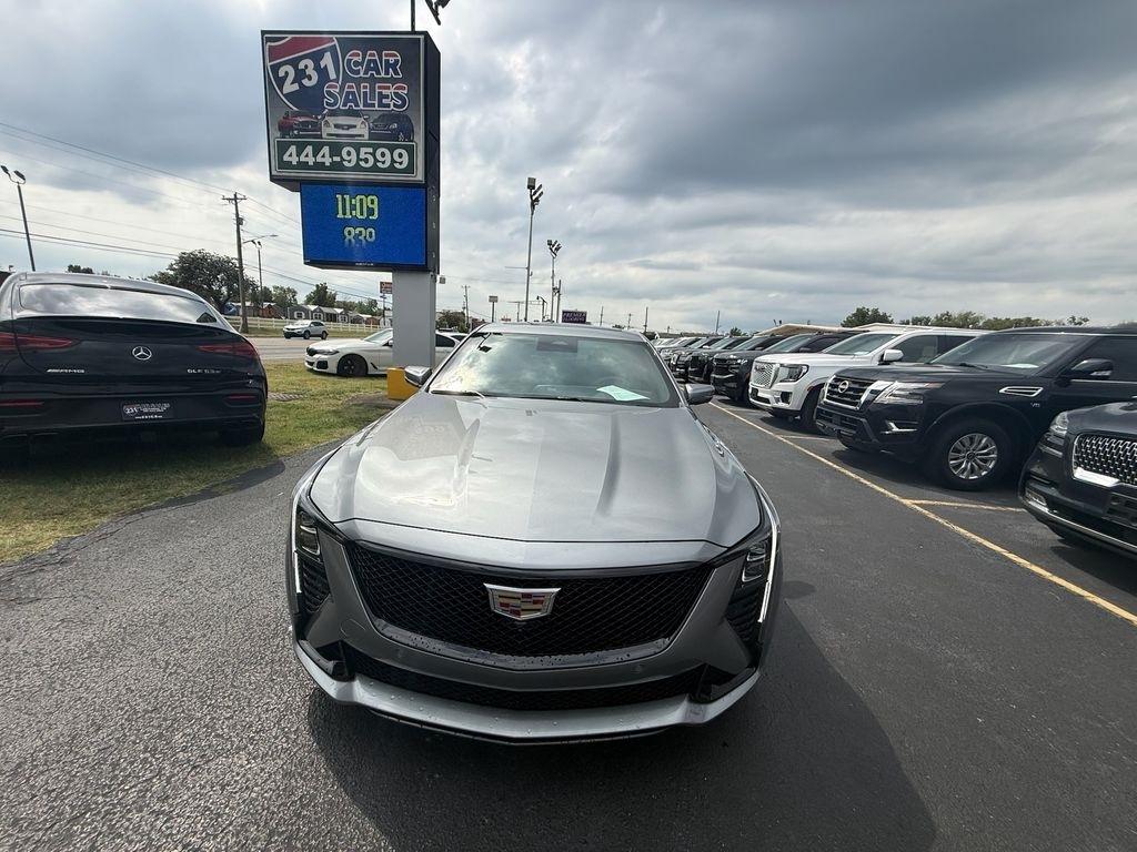 Cadillac CT5 V 2026