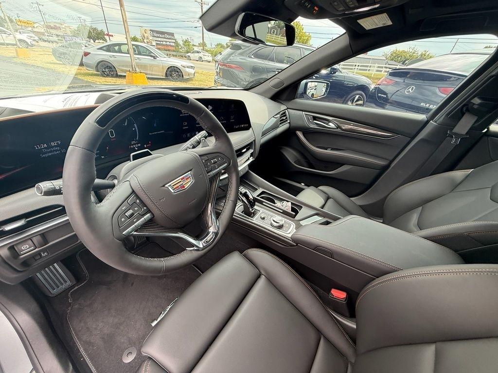 Cadillac CT5 V 2026
