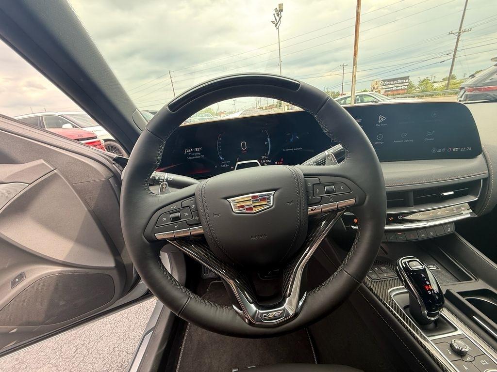 Cadillac CT5 V 2026