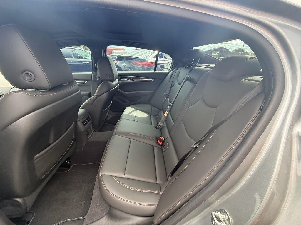 Cadillac CT5 V 2026