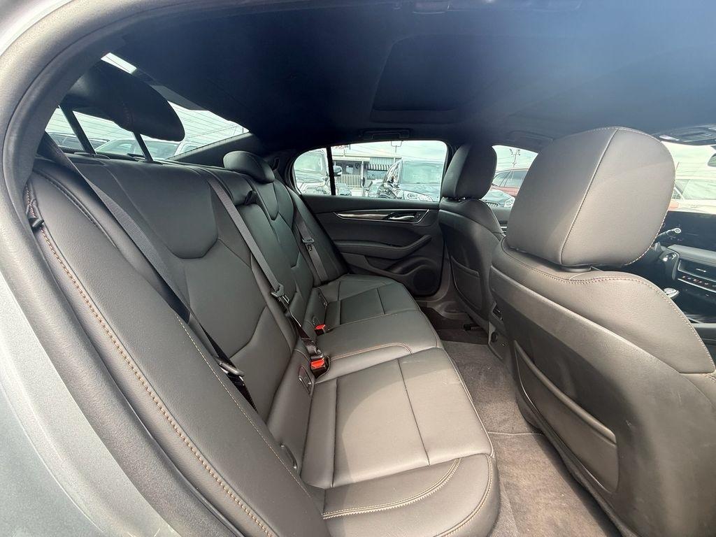 Cadillac CT5 V 2026