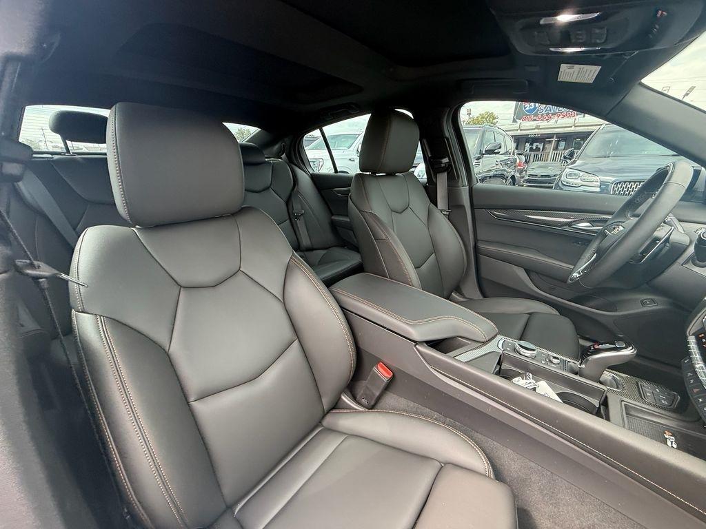 Cadillac CT5 V 2026