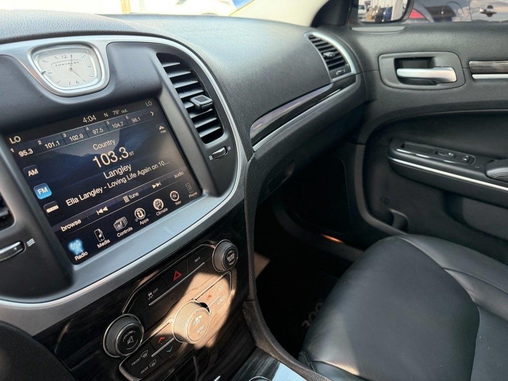 Chrysler 300 Limited AWD 2015