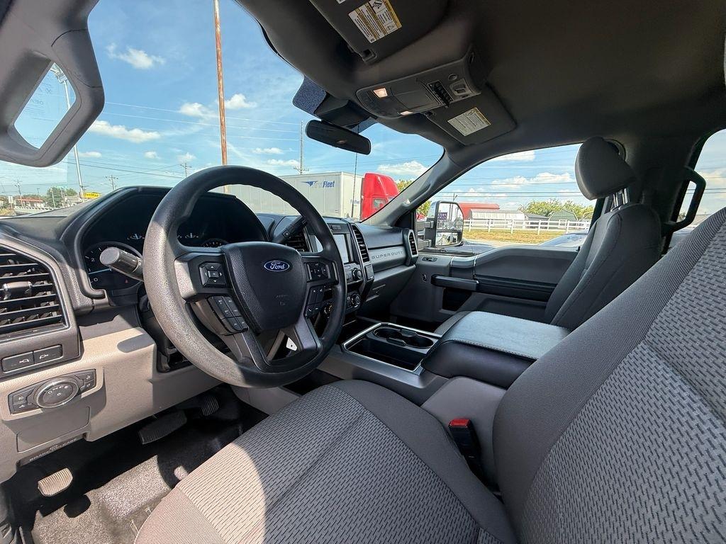 Ford F-250 SD XLT Crew Cab 4WD 2021