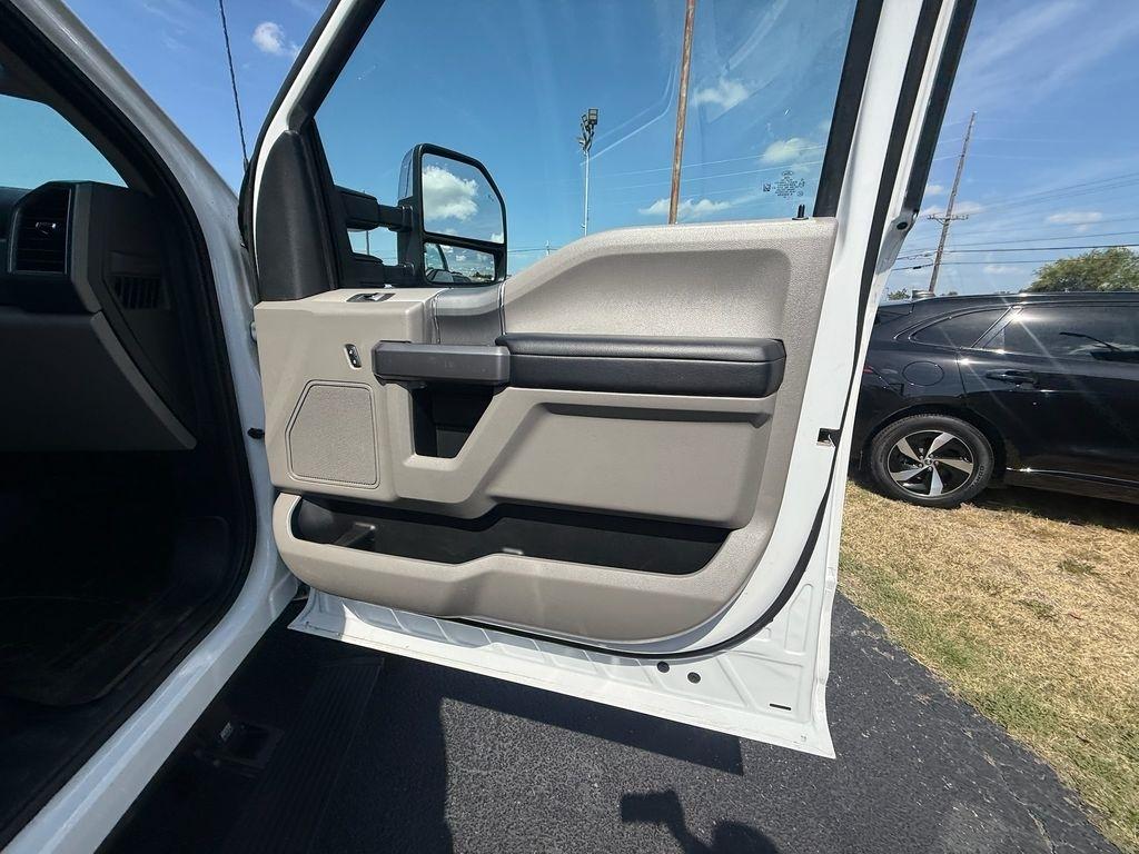 Ford F-250 SD XLT Crew Cab 4WD 2021