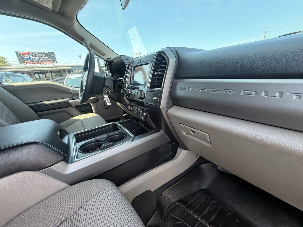 Ford F-250 SD XLT Crew Cab 4WD 2021