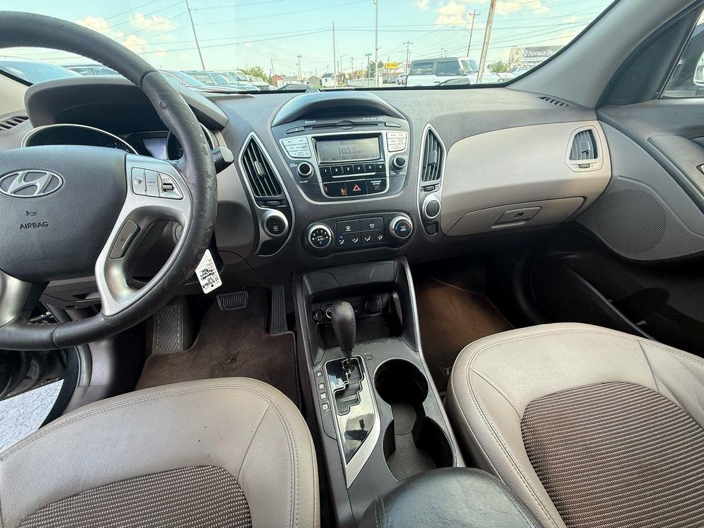 Hyundai Tucson GLS 2WD 2010