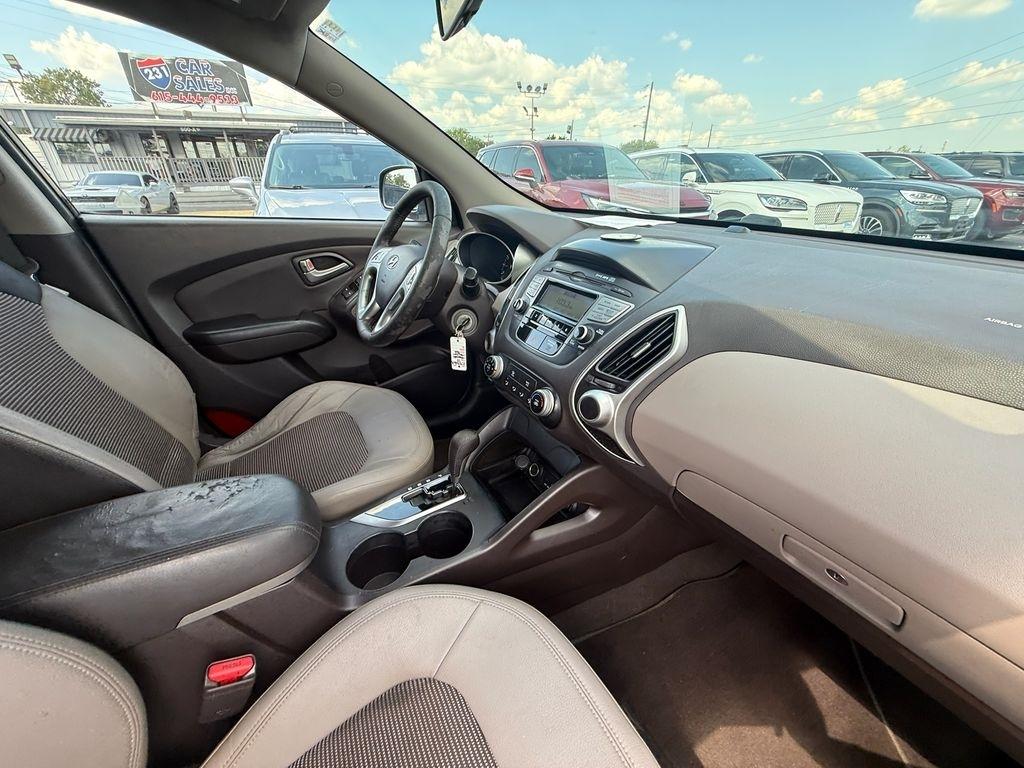 Hyundai Tucson GLS 2WD 2010