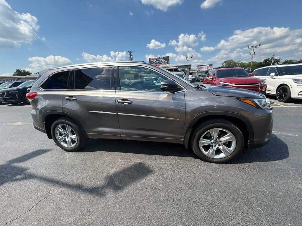 Toyota Highlander Limited AWD V6 2019