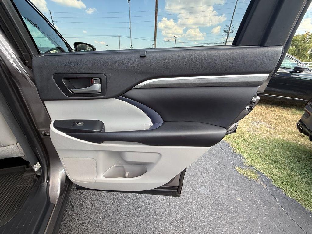 Toyota Highlander Limited AWD V6 2019