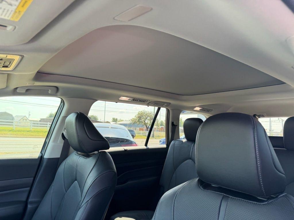 Toyota Grand Highlander Limited AWD 2025