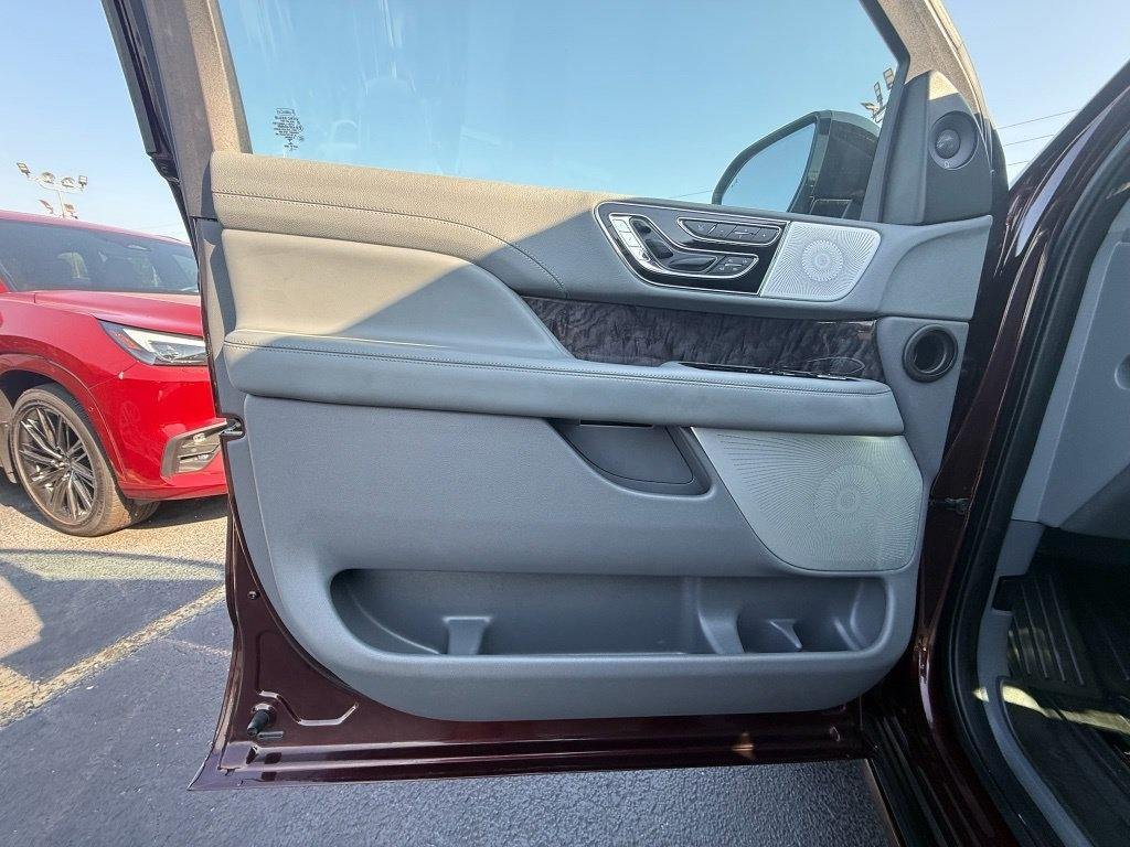 Lincoln Navigator L Reserve 4WD 2021