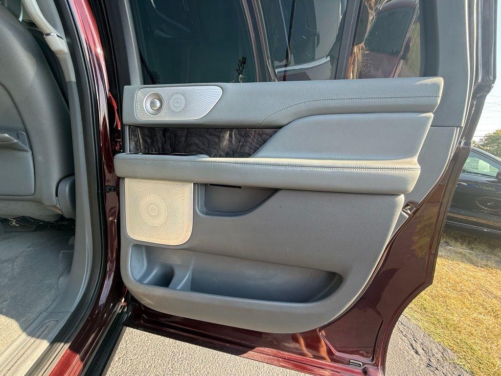 Lincoln Navigator L Reserve 4WD 2021