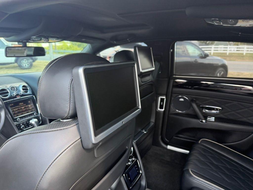 Bentley Continental Flying Spur Sedan 2014